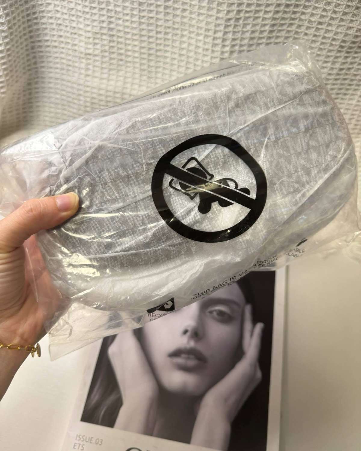我的新包mila到手啦 有点小惊喜 😘❤️ 挺好看的众多明