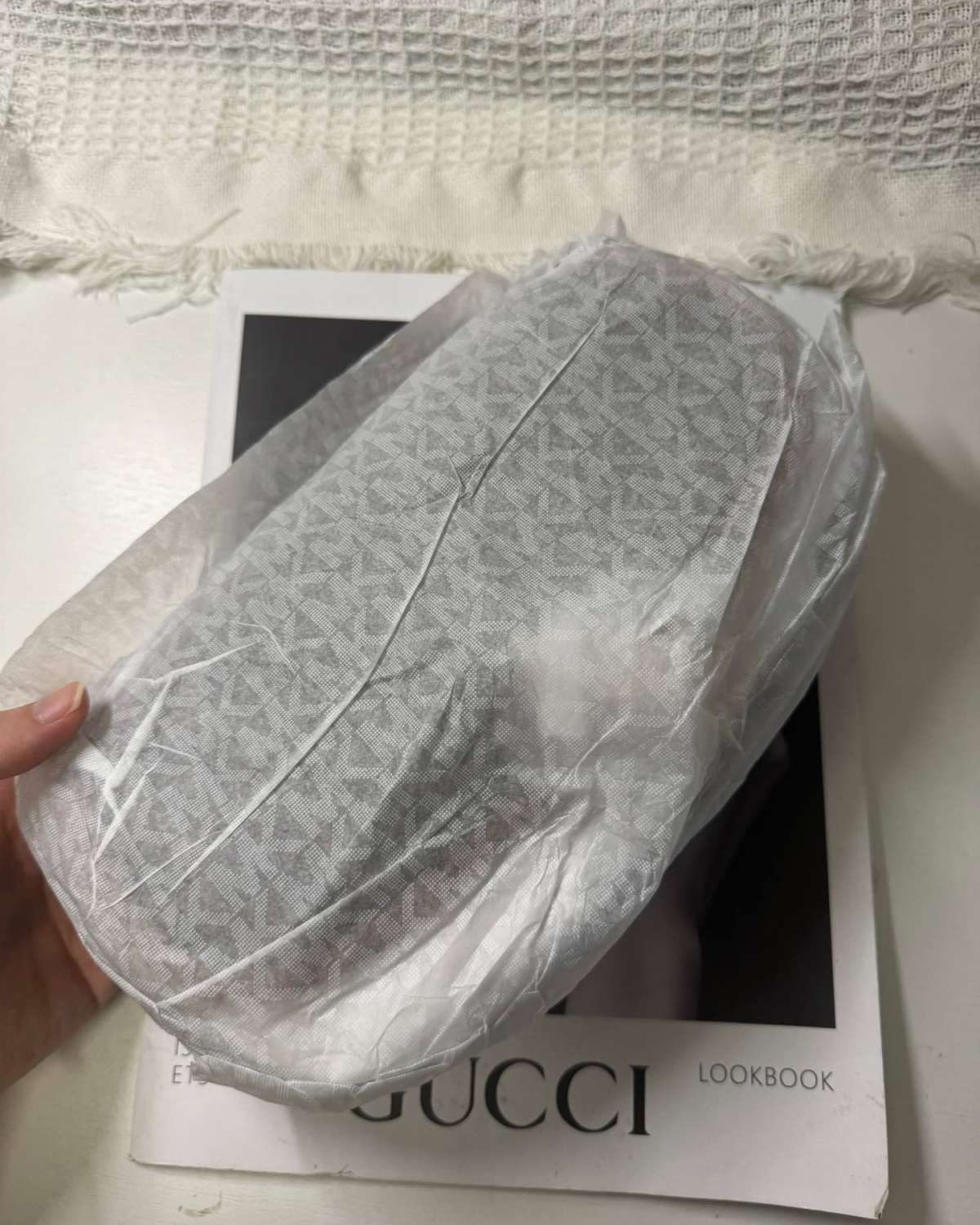 我的新包mila到手啦 有点小惊喜 😘❤️ 挺好看的众多明