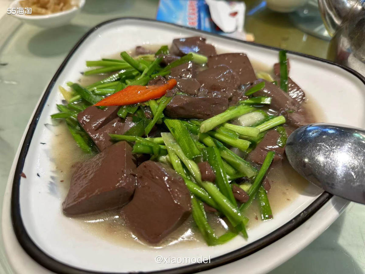 😜这是出差最后两天晚上，朋友请客去吃的莆田菜。不晓得怎么回