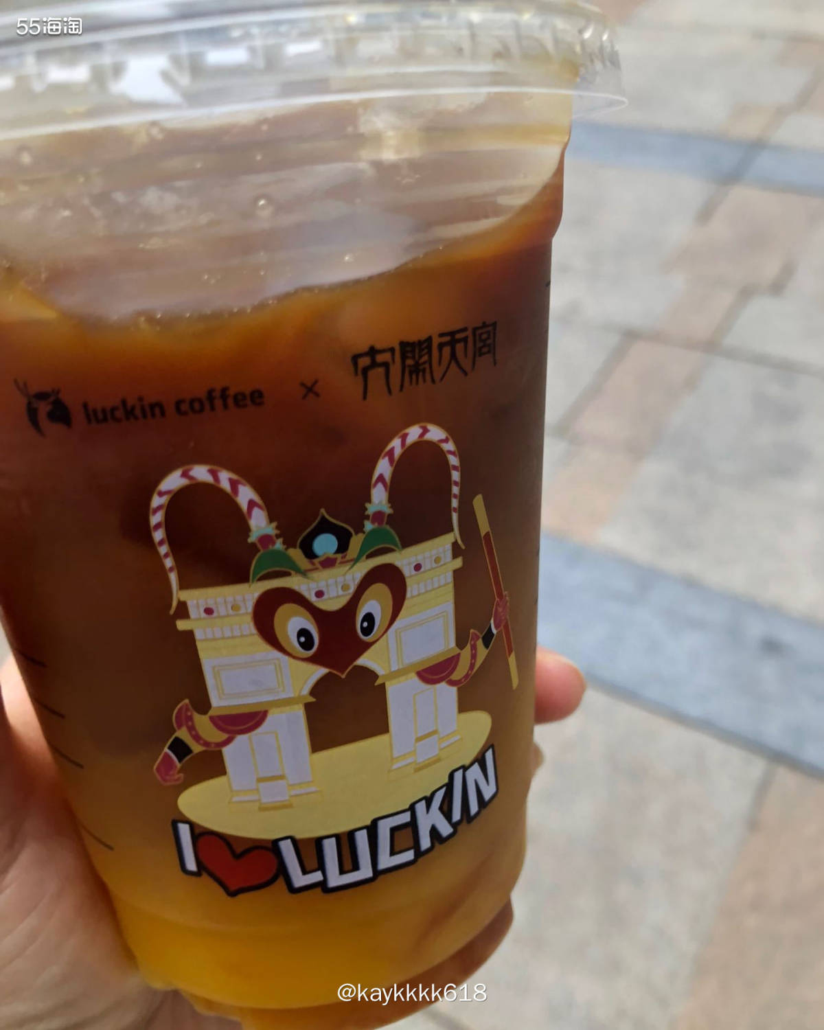 提前十分钟出门八点多路上车子好多，还有点小堵还好早出门慢悠悠