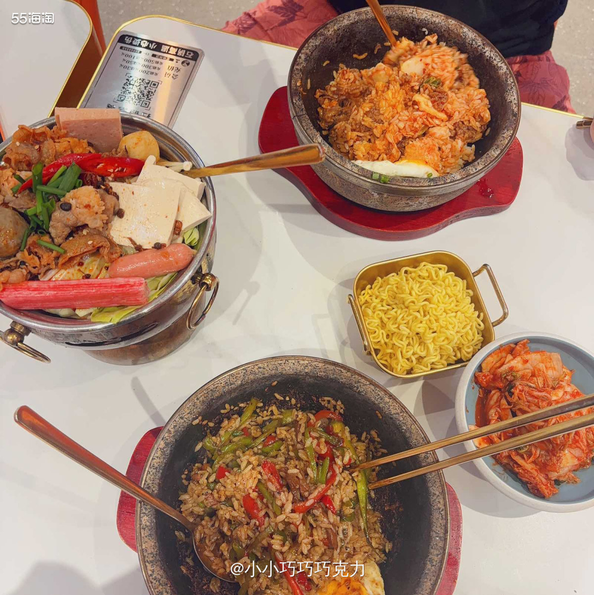 上周六中午和家人去吃席了，虽然菜很多，但是宇我太挑食了，感觉