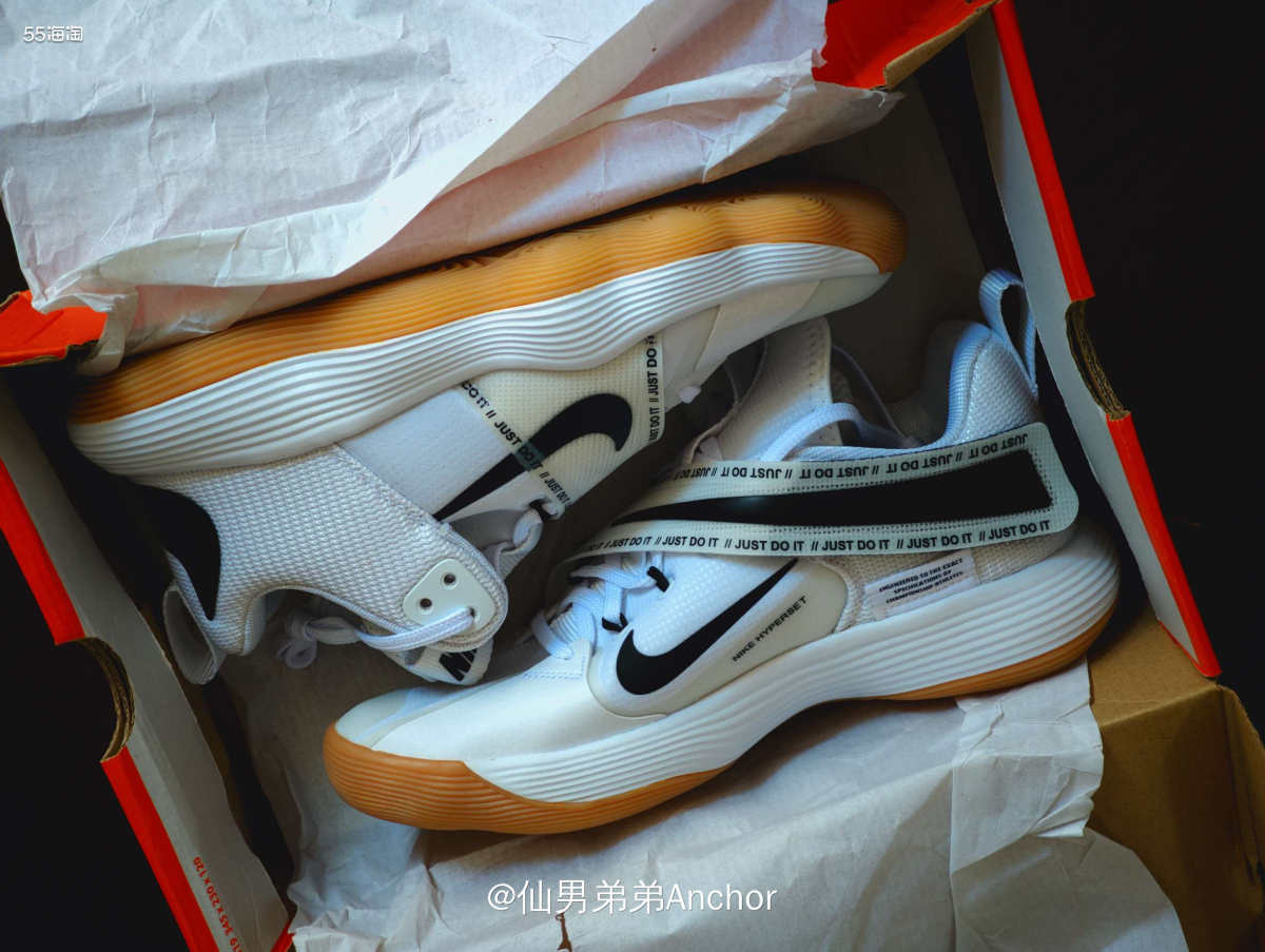 人生的第一双Nike，赶上了轻速3月份自营线路的退回重发,再