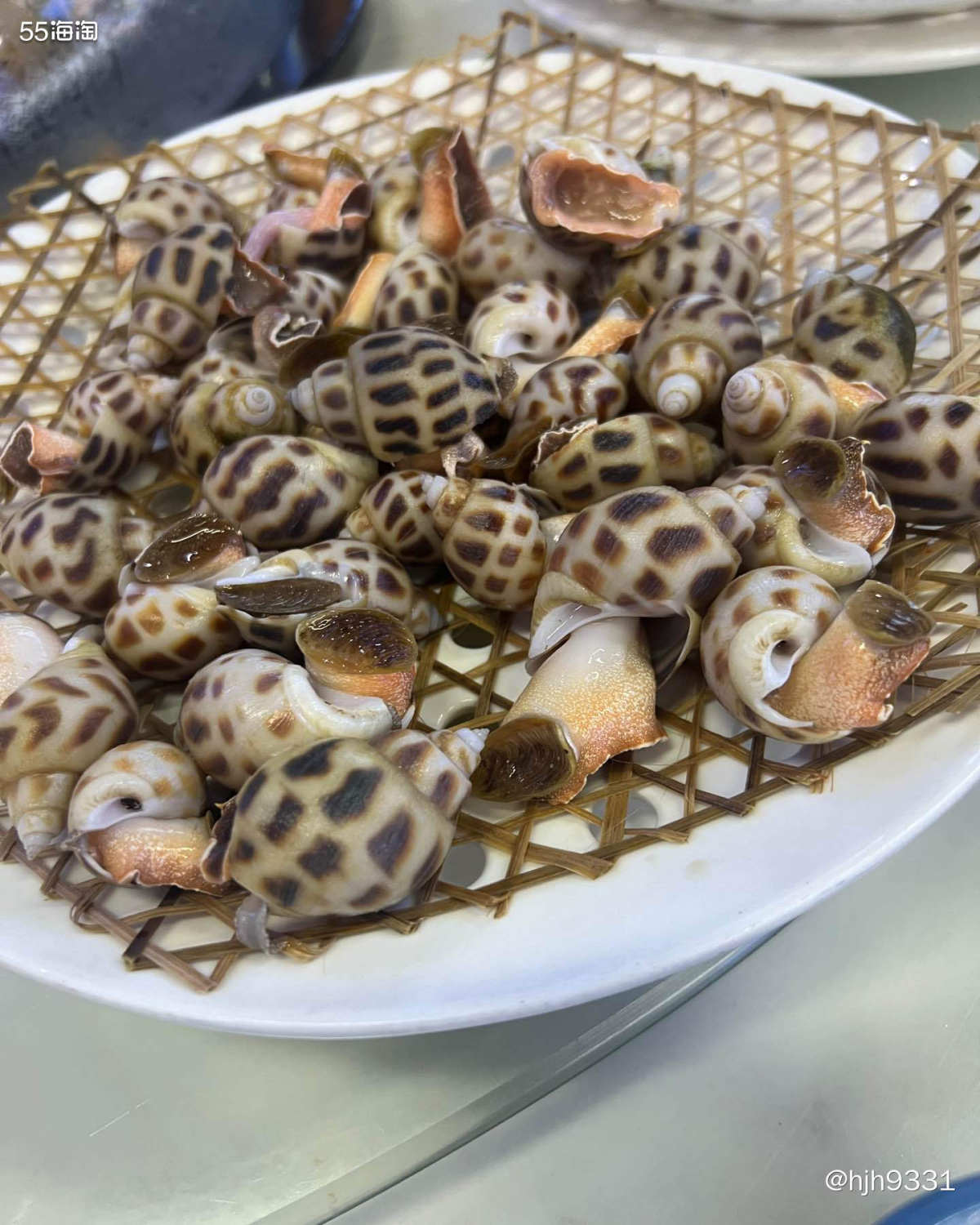 ⛱️来海南肯定要顿顿海鲜了😂。 这次这家也是大众人气比较高