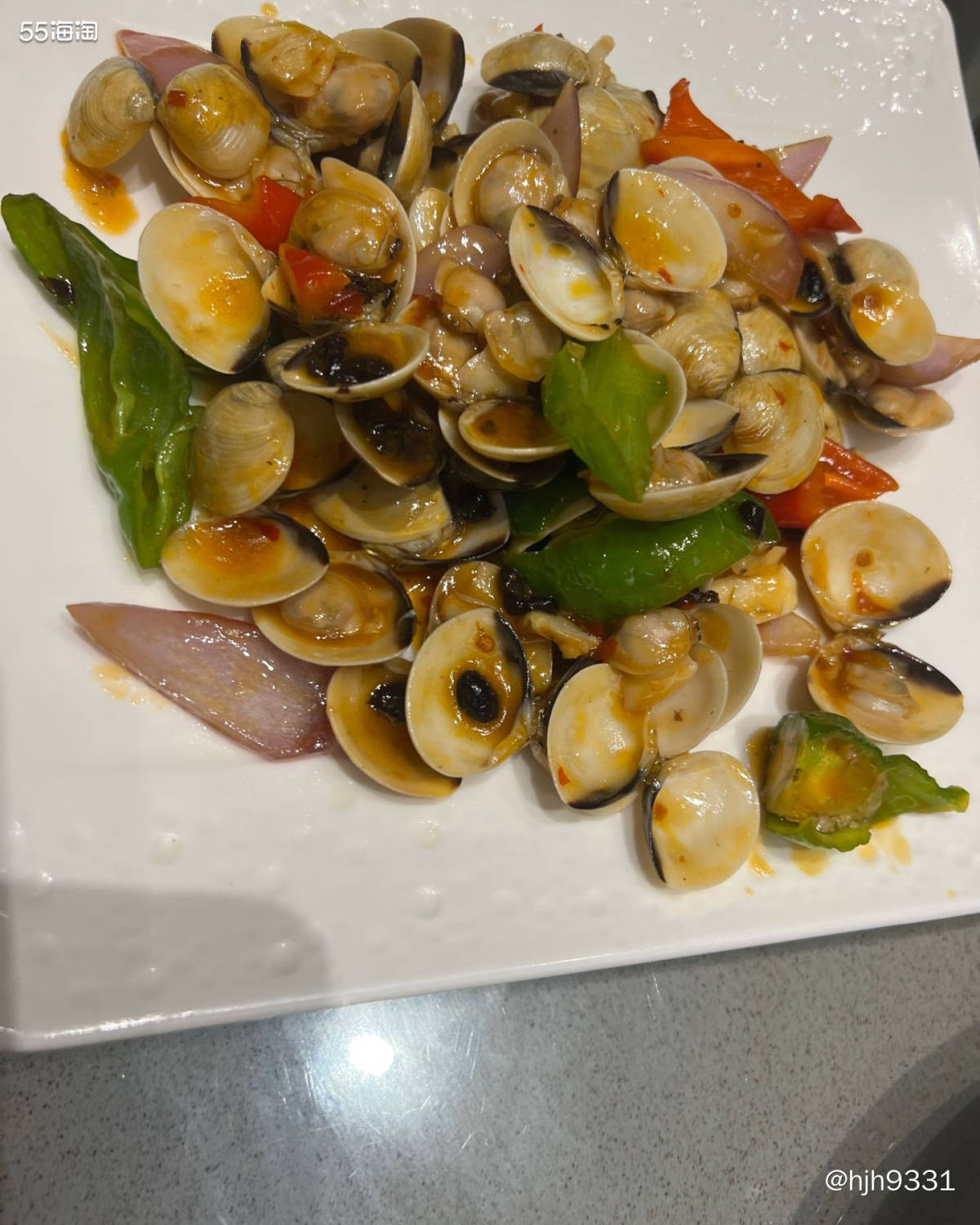✨我们基本都是晚上8点之后出去觅食，本来想去吃嗲嗲椰子鸡，以