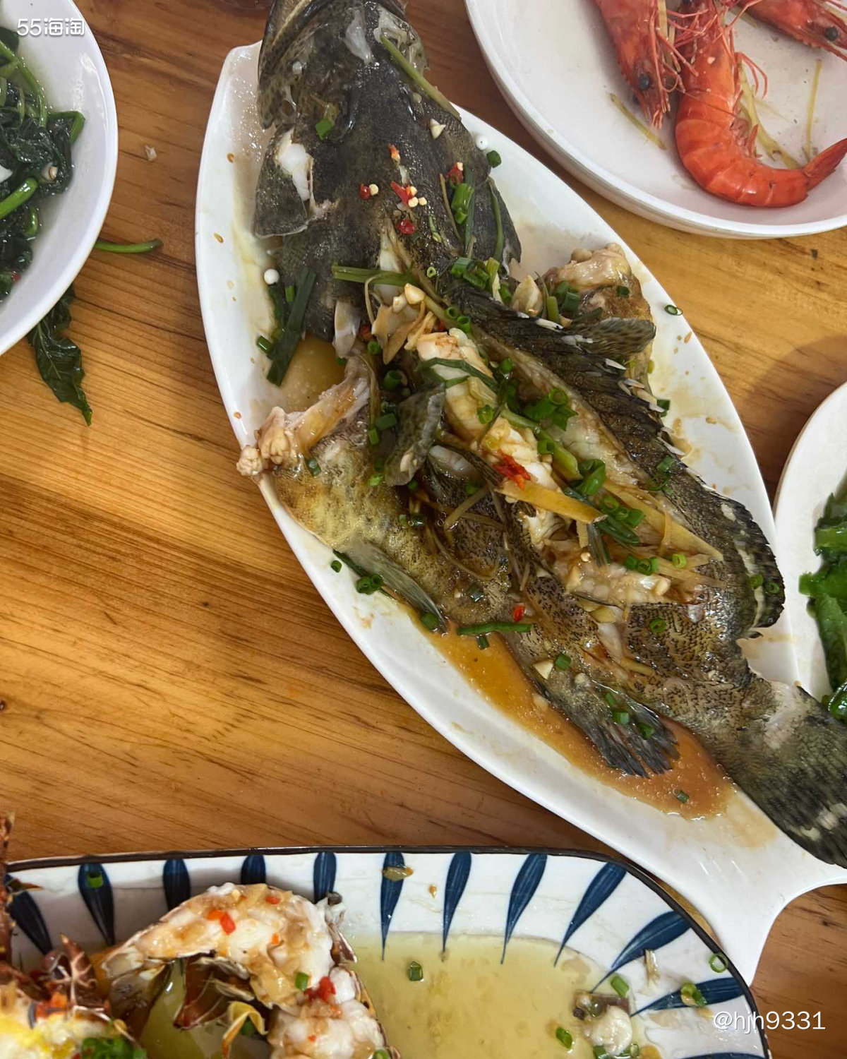 🦐继续海鲜大餐～这次是去了海南的菜市场，买了很多海鲜，然后