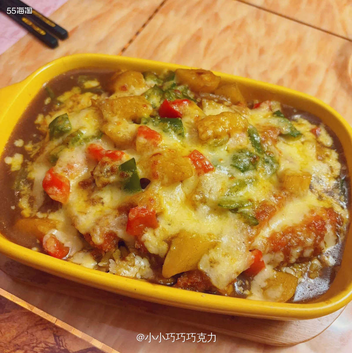 好久没吃过焗饭了，上次看到社区美食贴有人发焗饭，把我的馋虫也