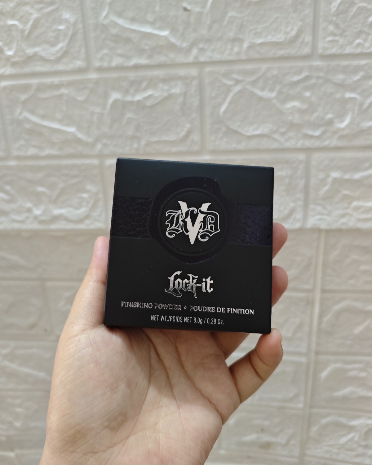 8月的第一天就收到一个包裹了，转国给我的惊喜呢～  ✨这个包