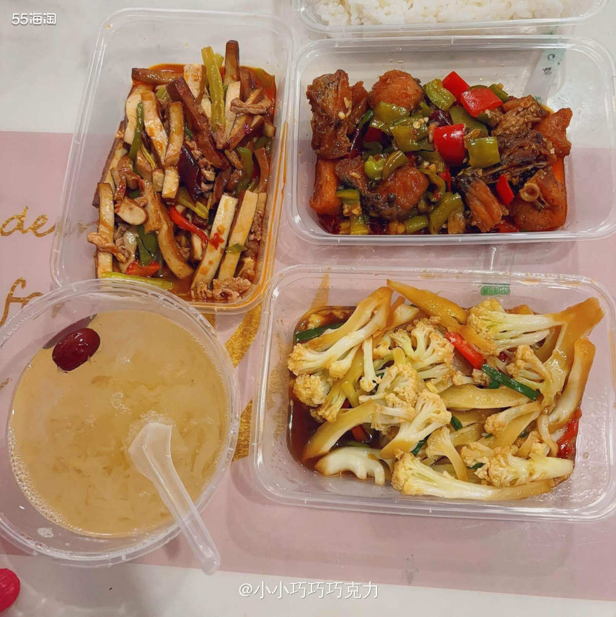队友要去打篮球来不及做饭的外卖餐，不知道吃什么，看来看去还是