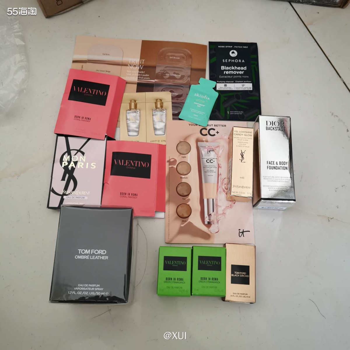 清理相册的时候发现这个照片好像还没写开箱，赶紧写上，当时看到