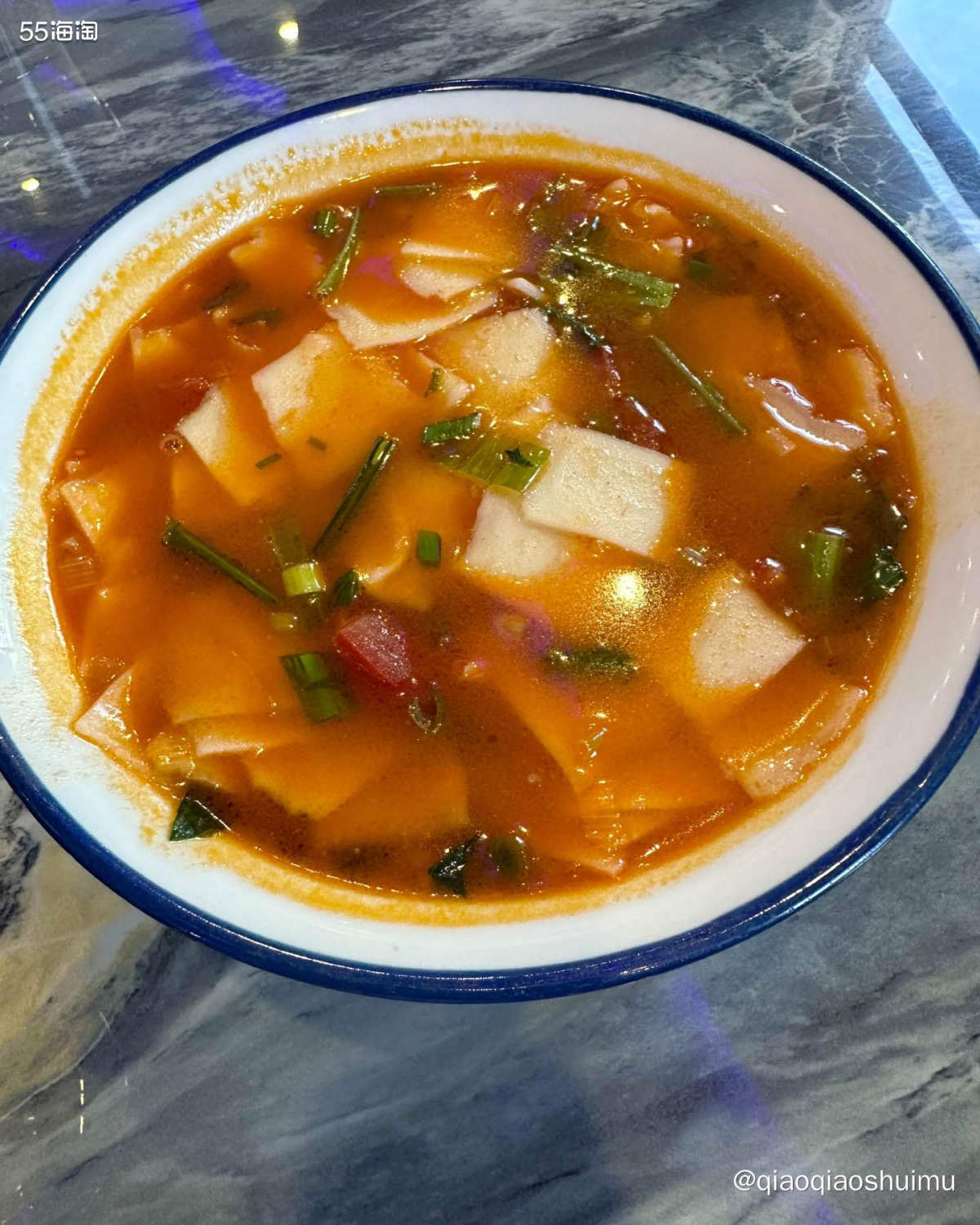 在兰州就听说了大名鼎鼎的阿西娅西北妈妈菜，但没时间吃。这次在