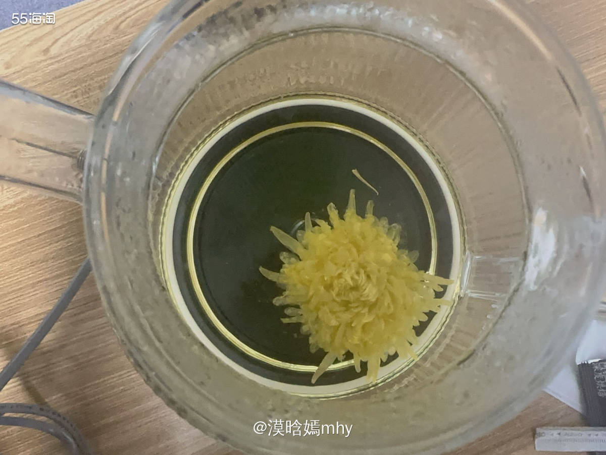 💐今年的夏天真的是又热又潮，我所在的这个海滨城市自打入夏之