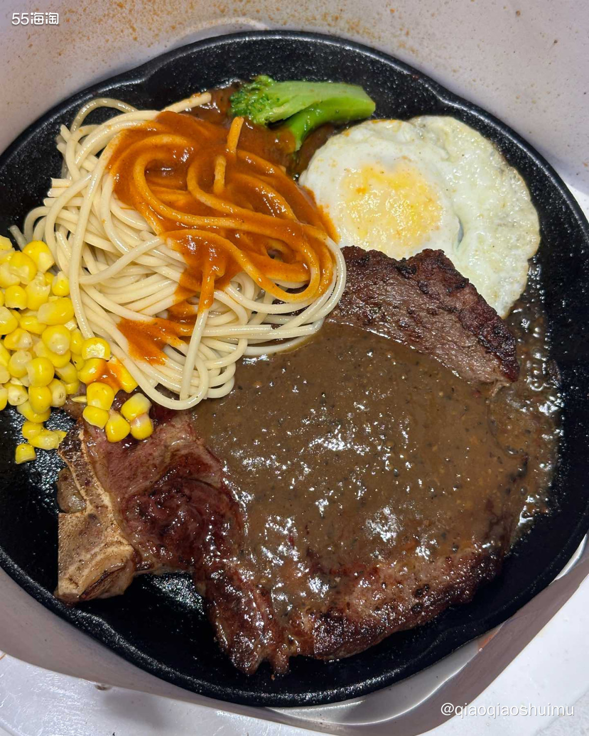大中午到了银川，租上车又去吃饭，已经是中午一点了。 到万达转