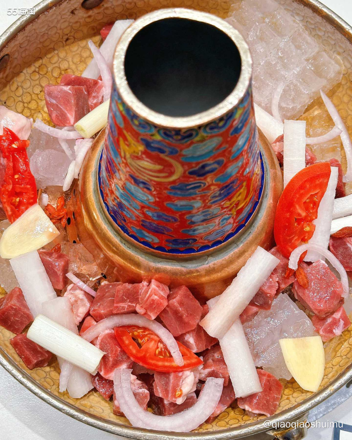 在北京时其实听过冰煮羊，但一直没尝试过。来银川搜到这家满火，