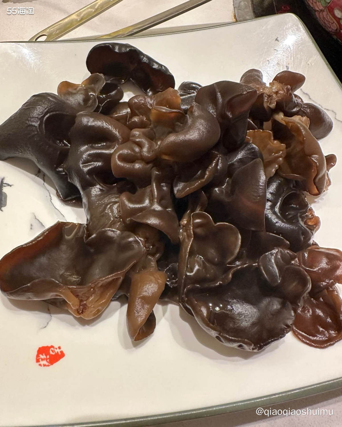 在北京时其实听过冰煮羊，但一直没尝试过。来银川搜到这家满火，