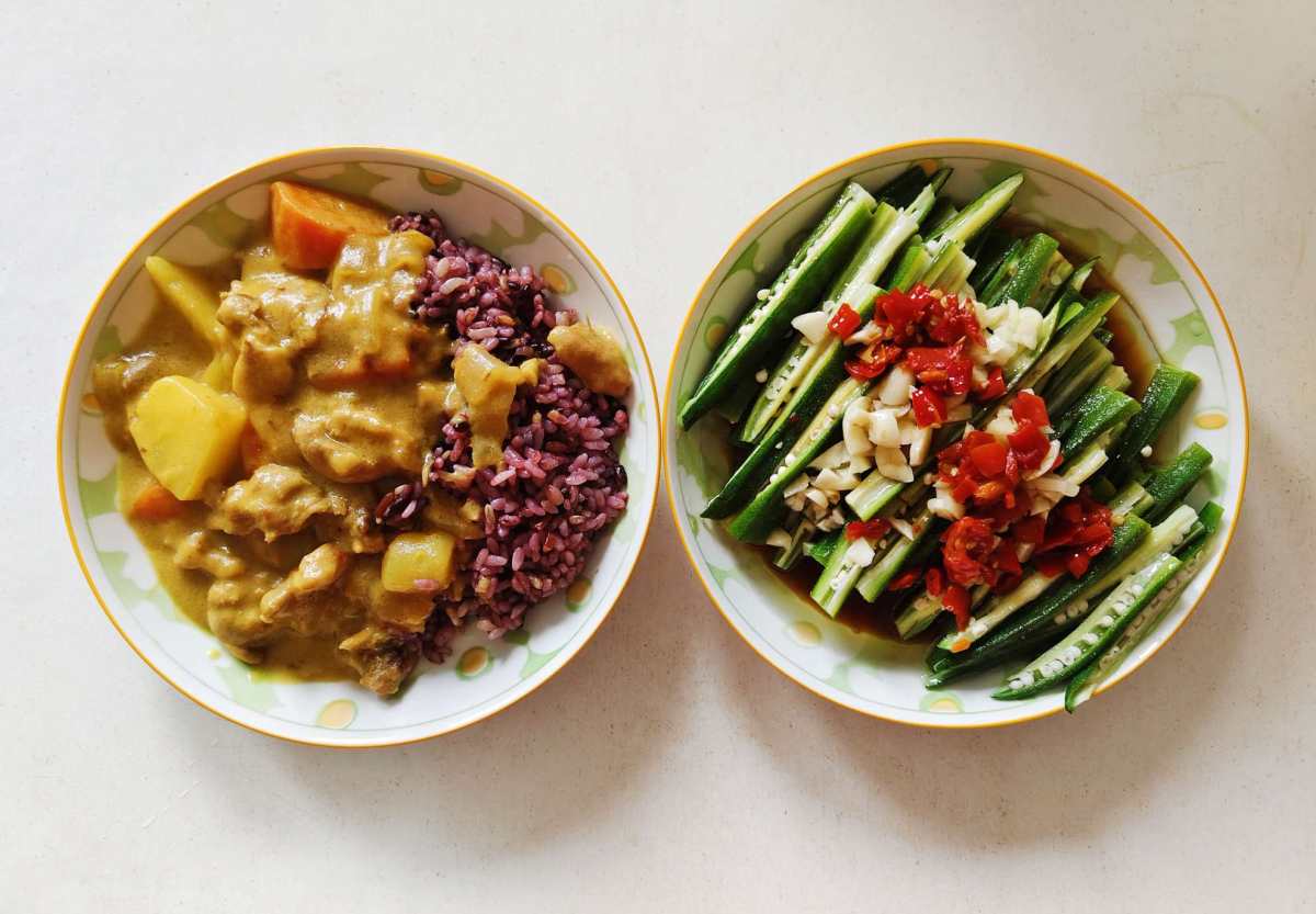 我妈妈的养 生概念里，吃饭一定要吃杂粮饭，嘱咐我也是说多吃杂