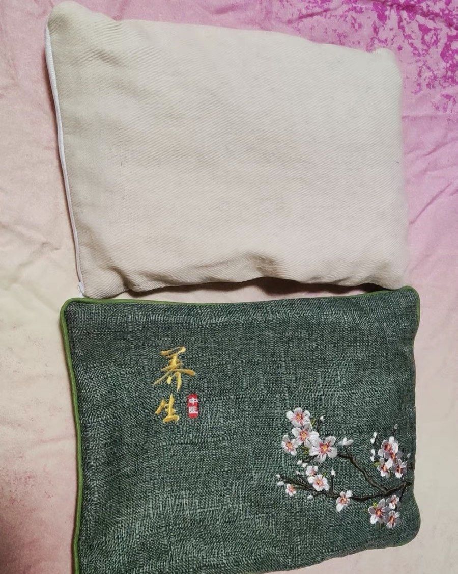 🔹前阵子在朋友的推荐下，买了一个粗盐热敷包，这个热敷包是可