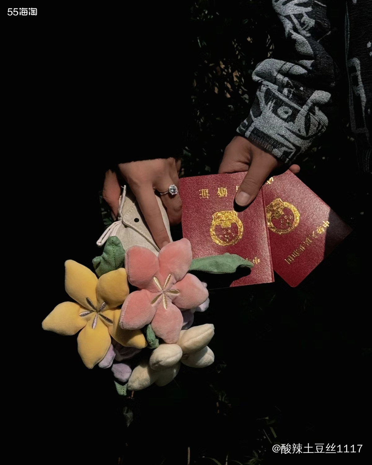 2024年jellycat什么最火，无疑就是他家的手捧花，实