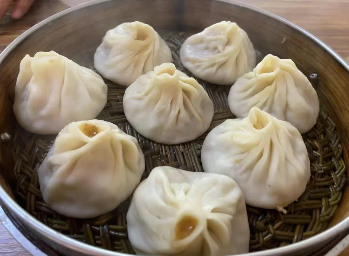 分享一下我们这的特色美食小笼包~我去陕西上大学才知道，那边的