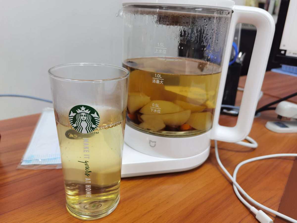 🌸经常在某书上刷到苹果水，说是可以养颜润肤，补气滋养，特别