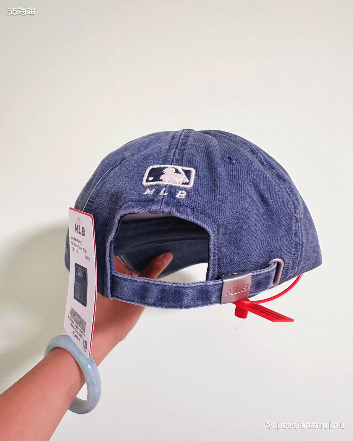 其实这顶是这波“买帽子行动”里下手比较早的，但因为是代购的，