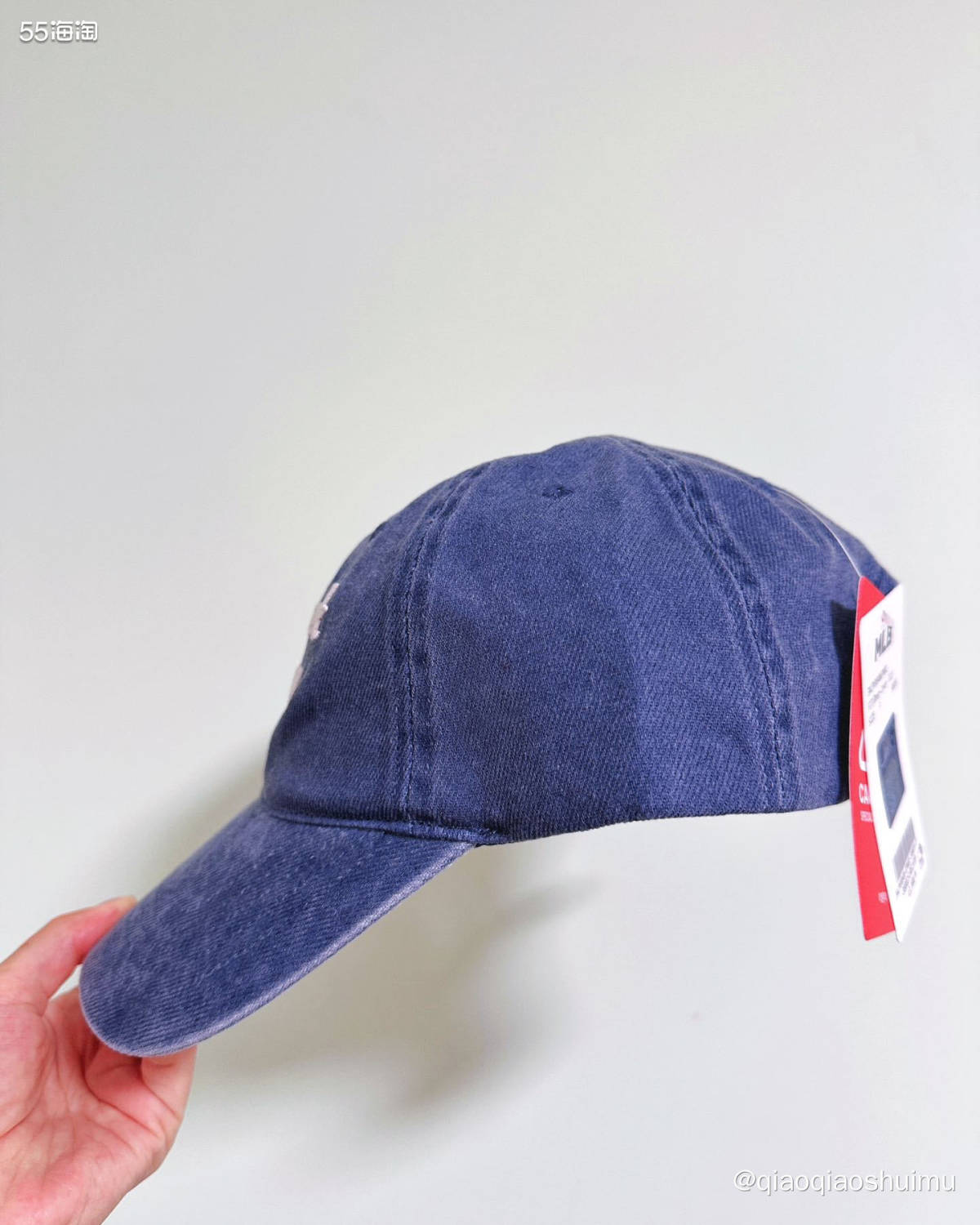 其实这顶是这波“买帽子行动”里下手比较早的，但因为是代购的，