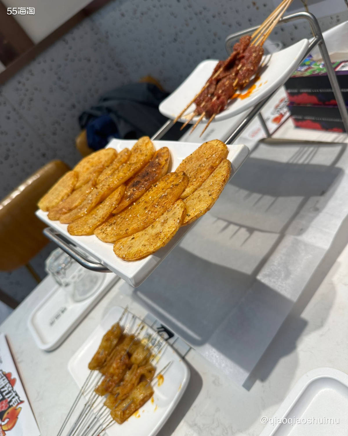 饿了三天，点了两斤，今天这两顿，估计全回来了…… 晚上去吃烤