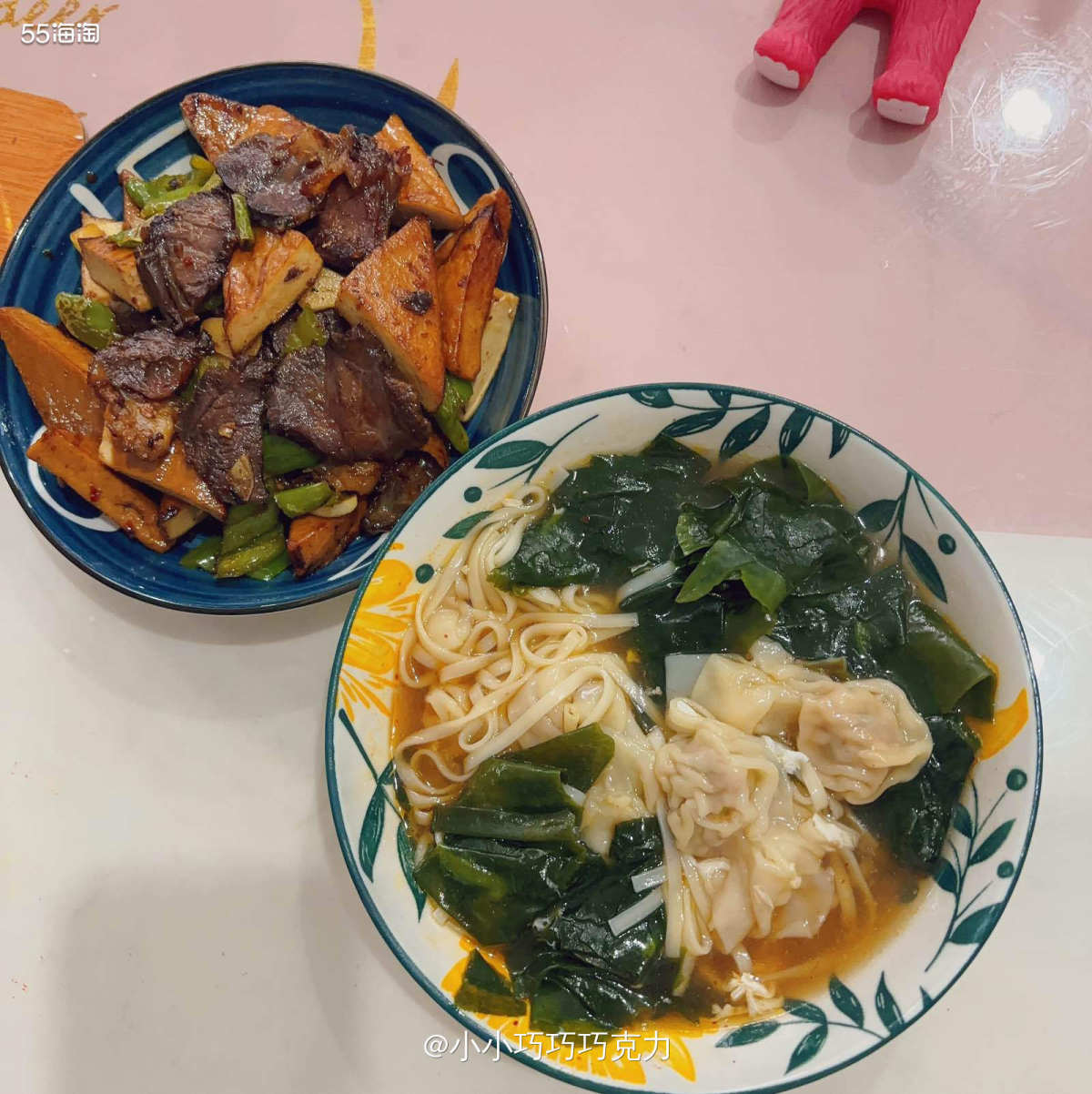 巧克力来补美食贴啦，家里没什么食材了，上周在食堂订了卤牛肉，