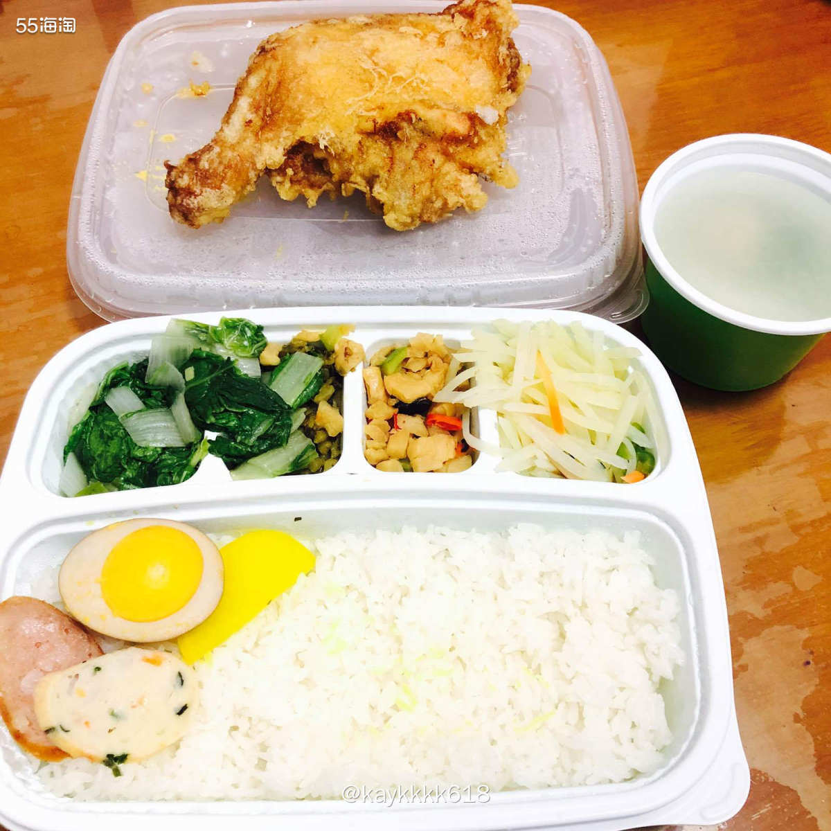 今天正好中秋节但是也正常搬砖，爸妈去外婆家吃饭了，中午自己解