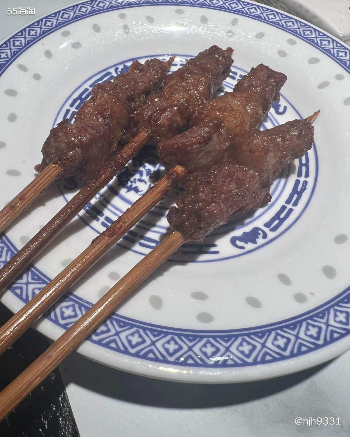 ✨今天接完孩子放学，已经差不多五点半了，而且下着大雨，一会他
