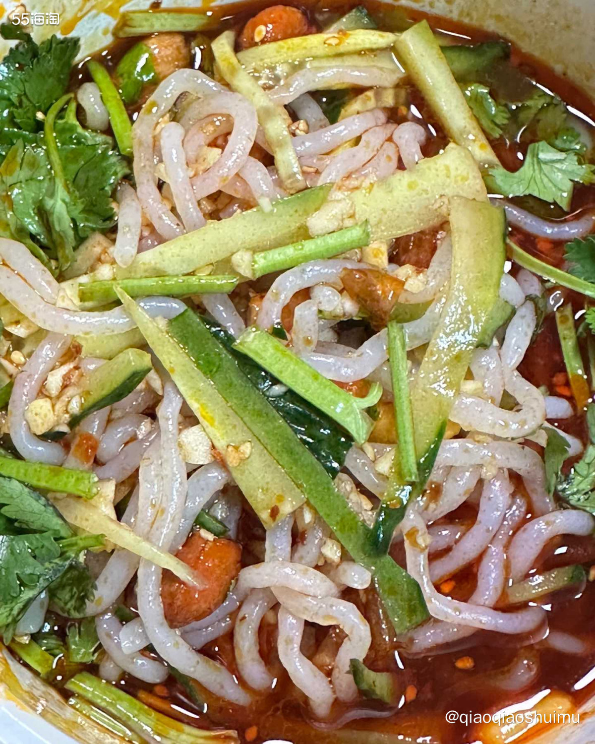 昨天中午，到了饭点儿又不想做饭，于是点外卖……看了好几个想吃