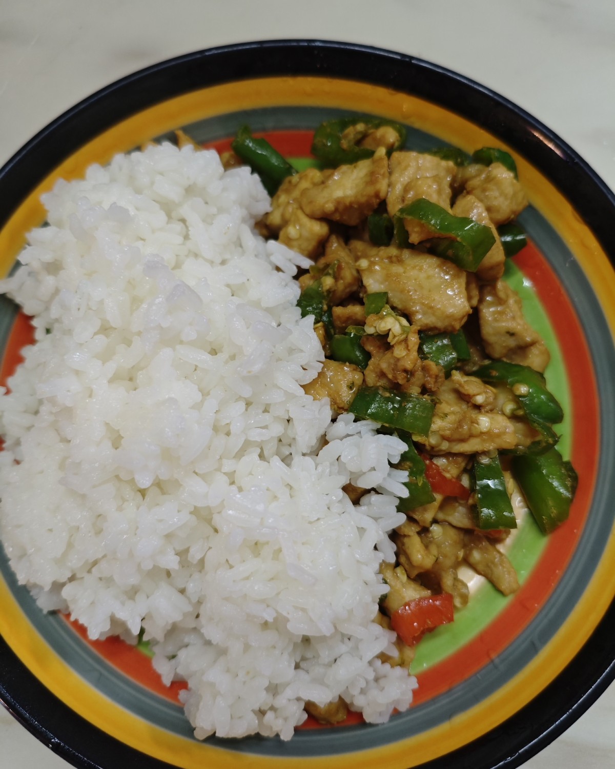 前几天肚子不舒服，没怎么吃饭，今天自己下厨来一顿好吃的吧！ 