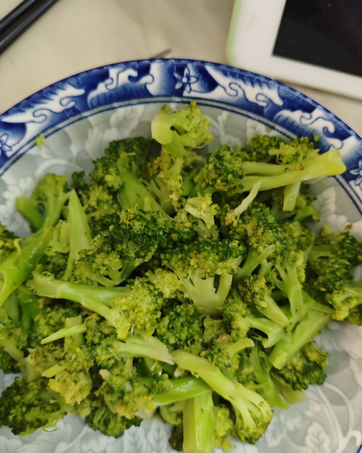 前几天肚子不舒服，没怎么吃饭，今天自己下厨来一顿好吃的吧！ 