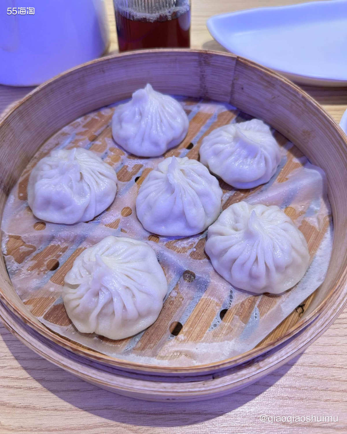 单位旁边新开的一家杭州风味小馆，中午叫上爸妈去尝尝。 点的套