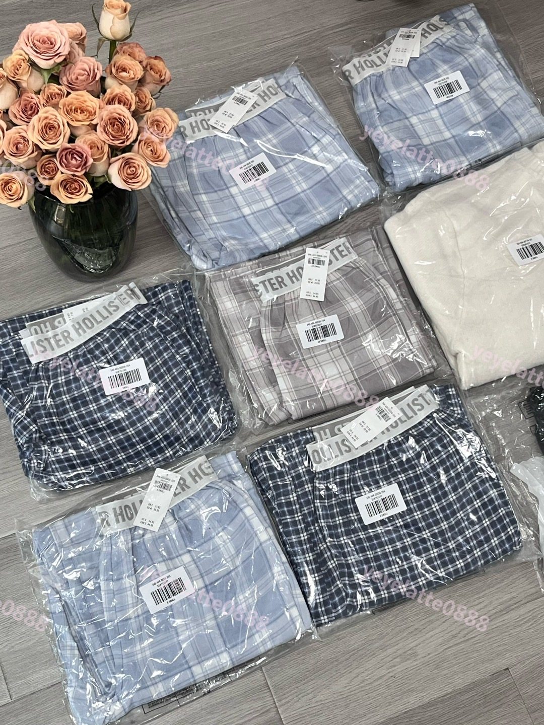 购买商品：两箱十六件衣服 转运公司：转运国际 转运运费：两箱