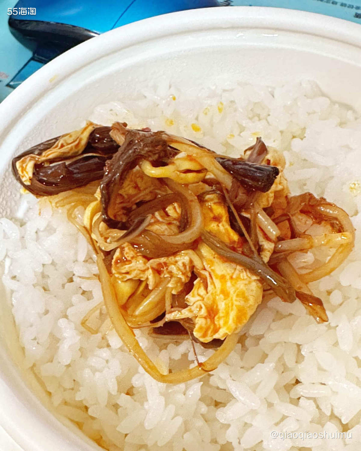 一直很喜欢吃汉拿山的辣牛肉粉丝汤，虽然没多少牛肉，但味道调得