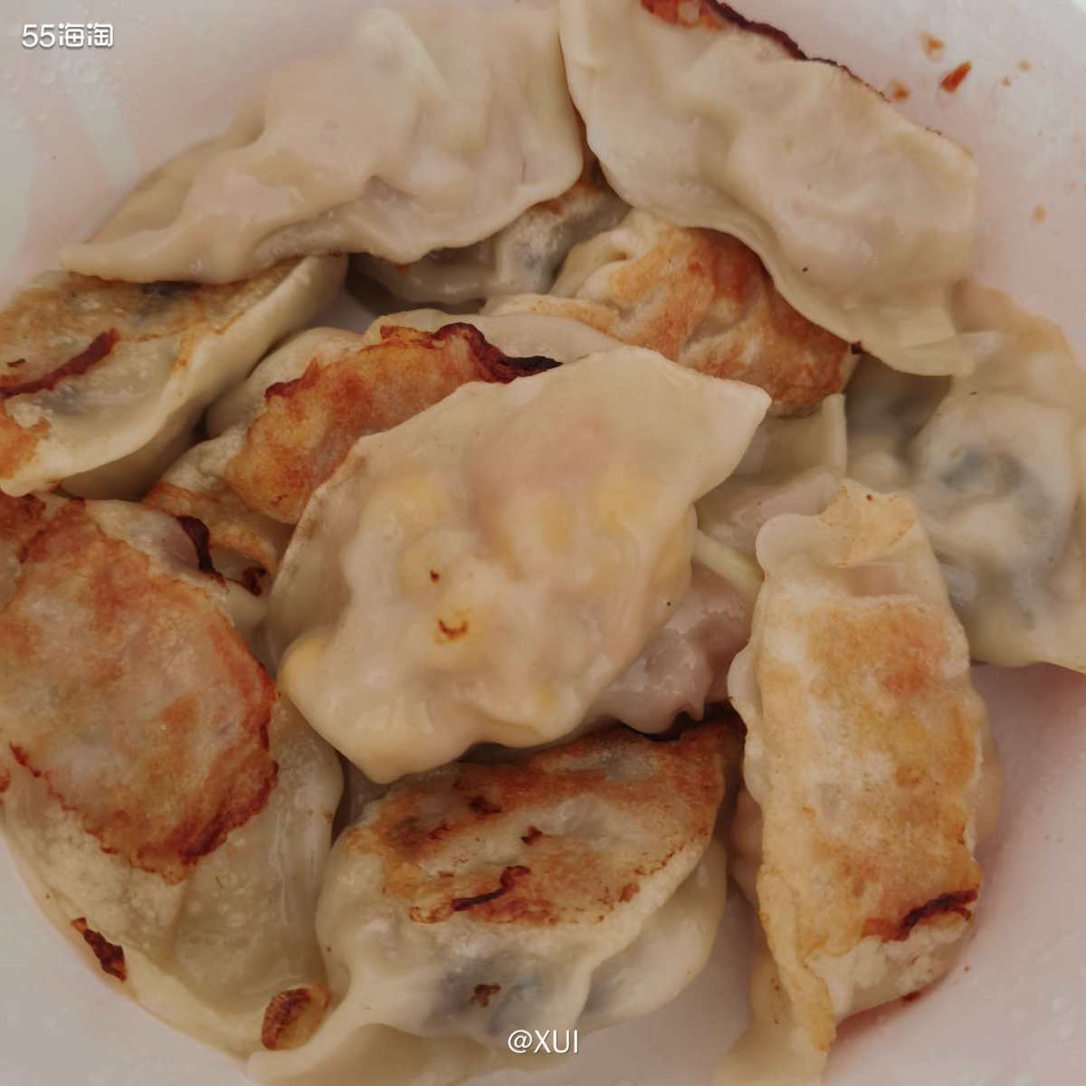 好久没有吃过饺子啦，立刻外卖一顿吃吃，感觉现在的连锁店的饺子