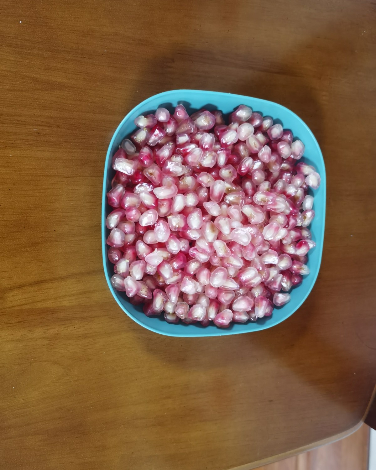 🌸来社区分享9月的水果了，是石榴和柚子。  🌸石榴我特别