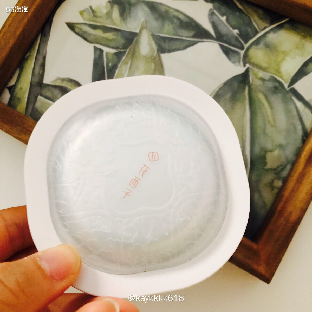 花西子的玉养版散粉空壳比较多，国货还挺喜欢这个的性价比不错，