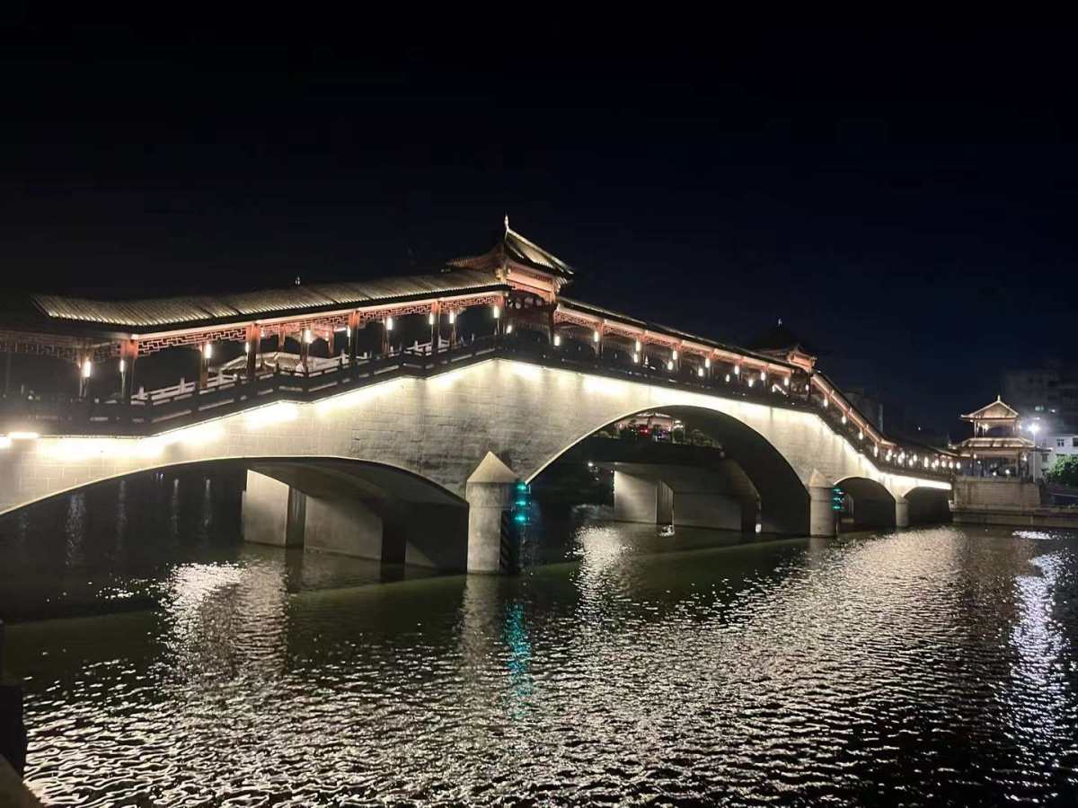 国庆假期去哪都是堵，去哪都是人山人海，想必大家也都一样吧？广