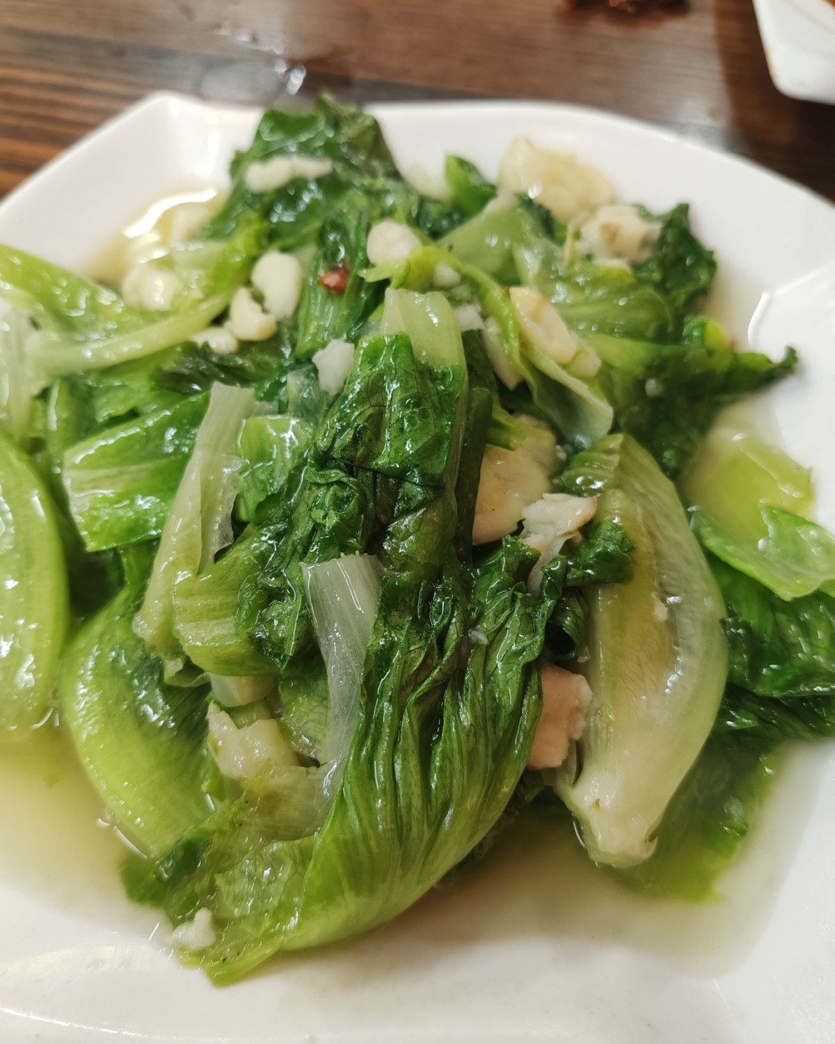 又又又去那家小店吃饭啦，想吃辣菜了，点了一个毛血旺，然后怕太