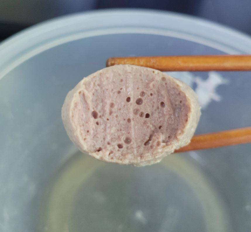 最近遇到好价潮汕牛肉丸，配料看到有牛肉、猪肉鸡肉，还不算太丰