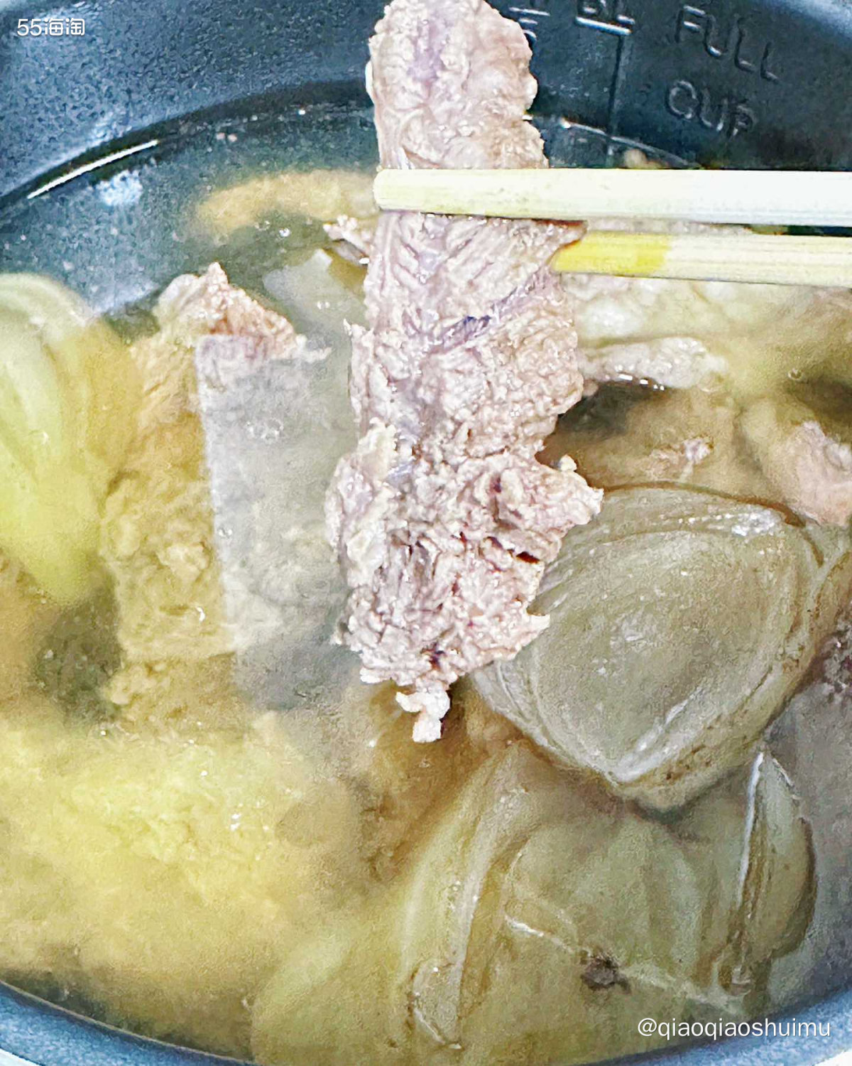这几天忽然上了大厨瘾…… 这不是，周末买的3斤牛肋条，玩回来