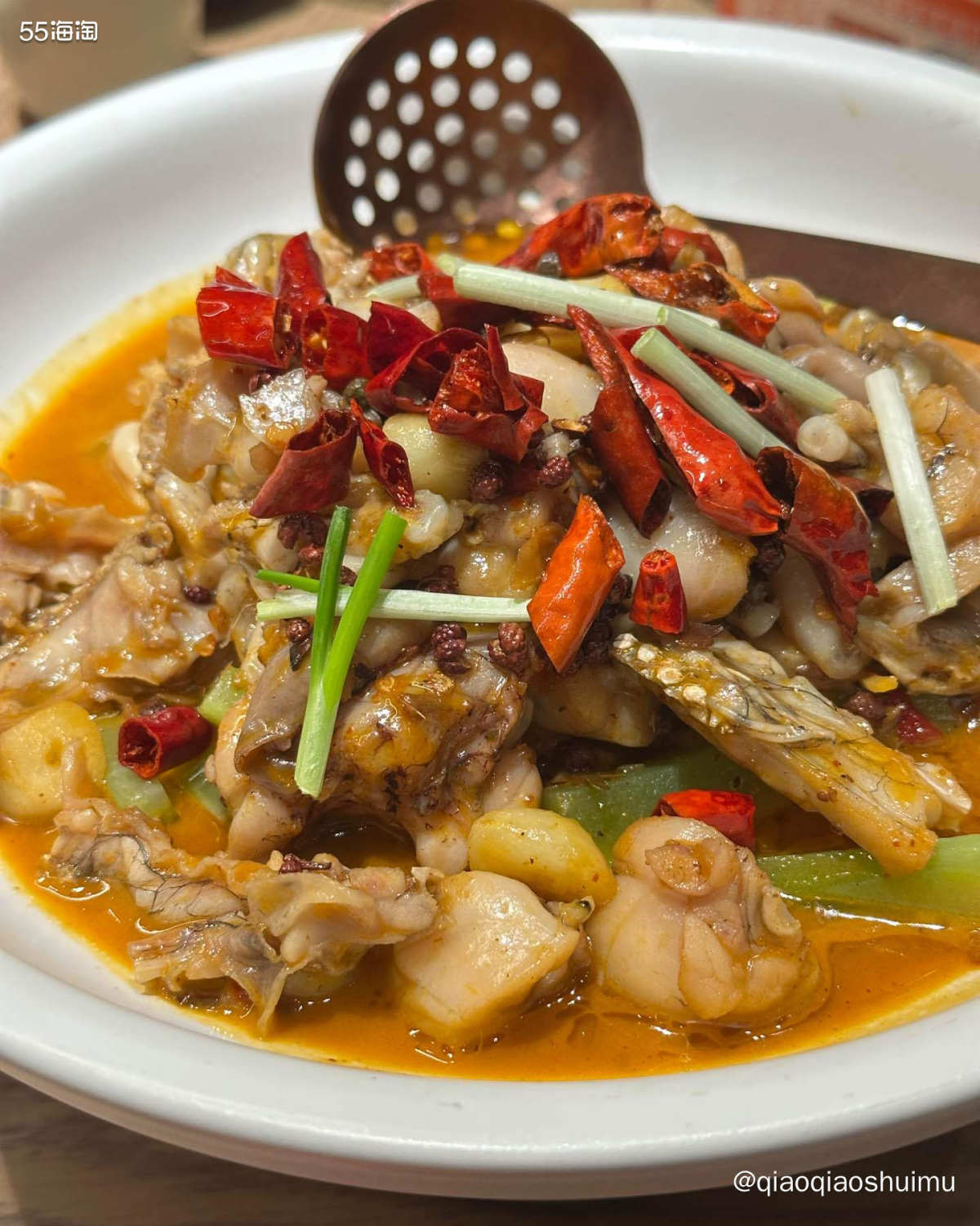 昨晚外出觅食，本来是驱车快20公里去到一个没去过的商圈，想着