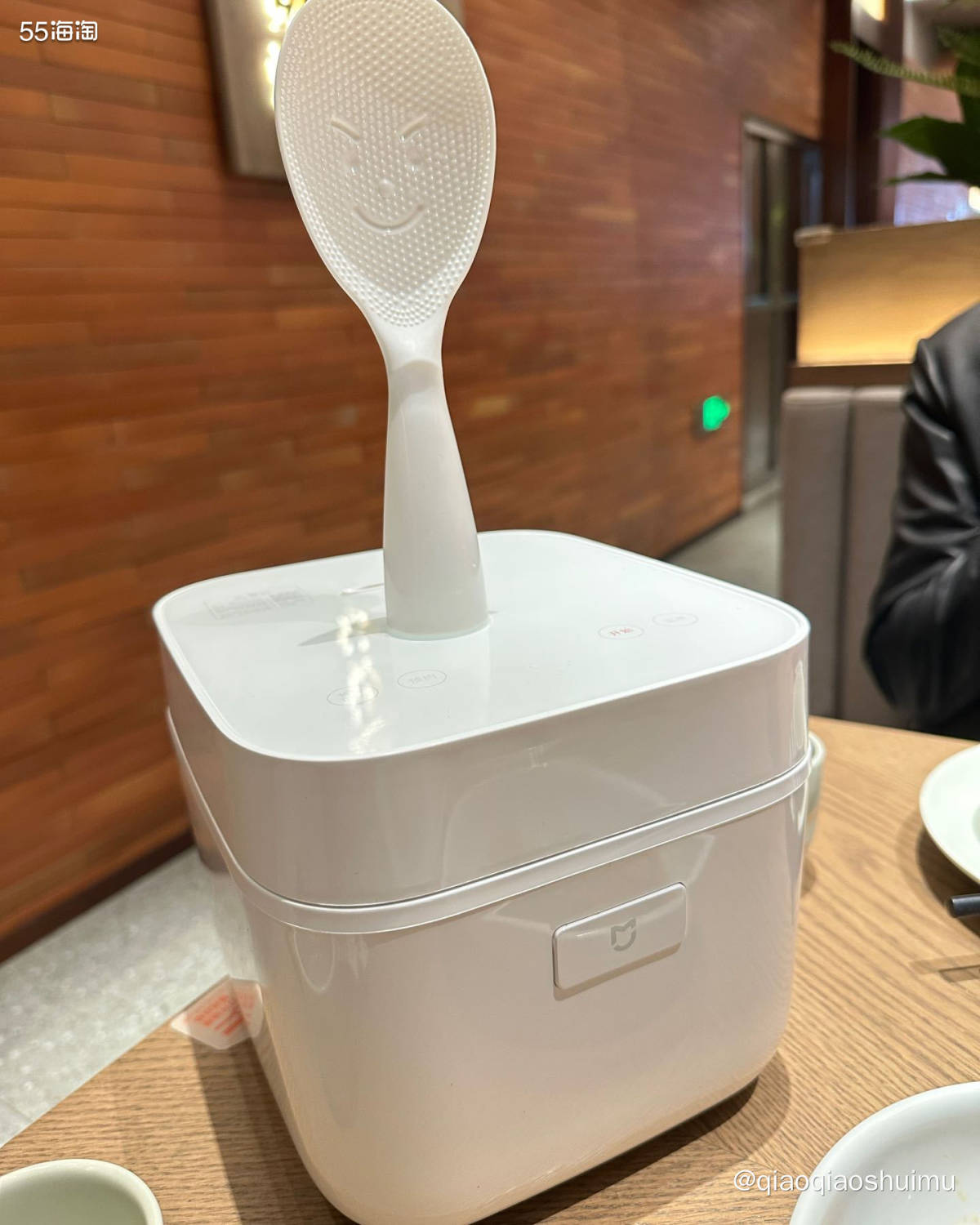 昨晚外出觅食，本来是驱车快20公里去到一个没去过的商圈，想着