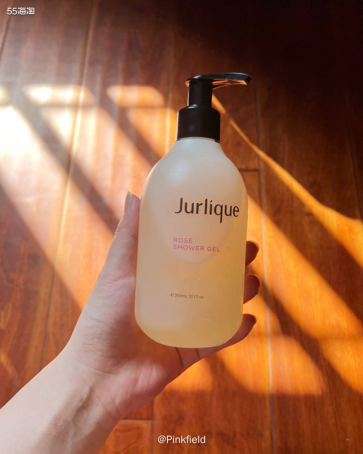 一直很喜欢Jurlique的玫瑰身体乳跟护手霜，秋冬季节用特