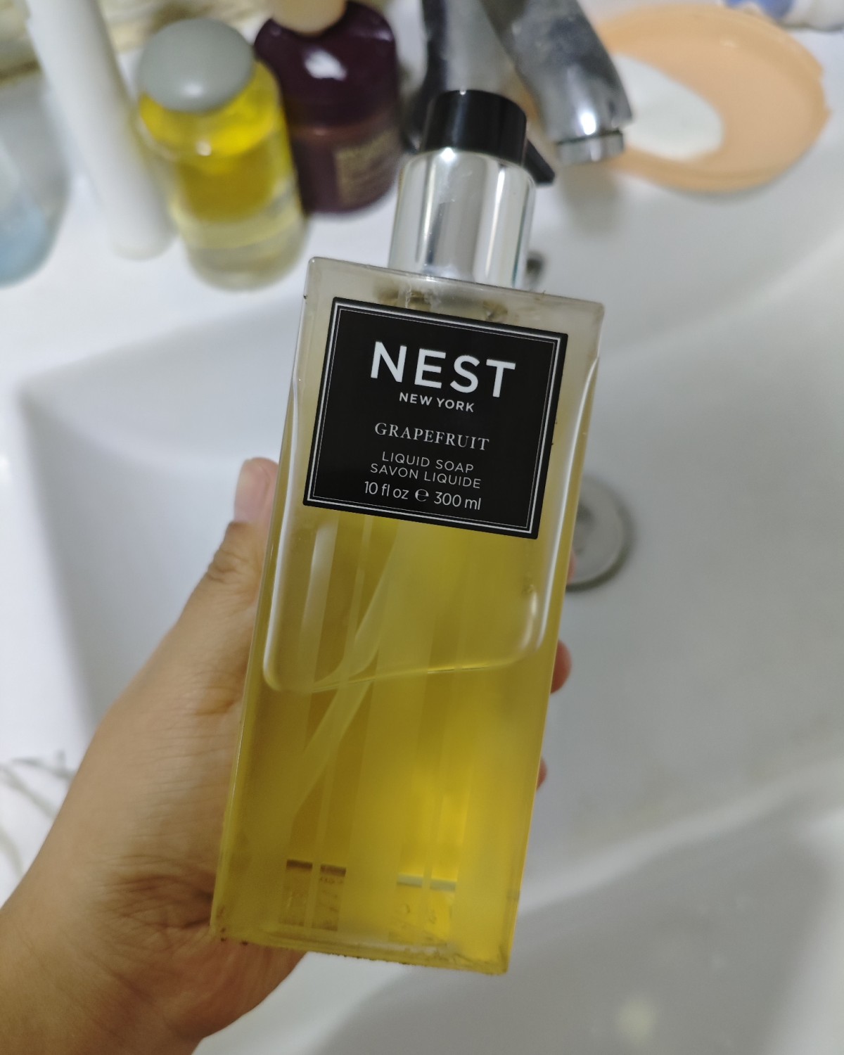 Nest我是刚用完它家bamboo竹子沐浴露，最近开了西柚的