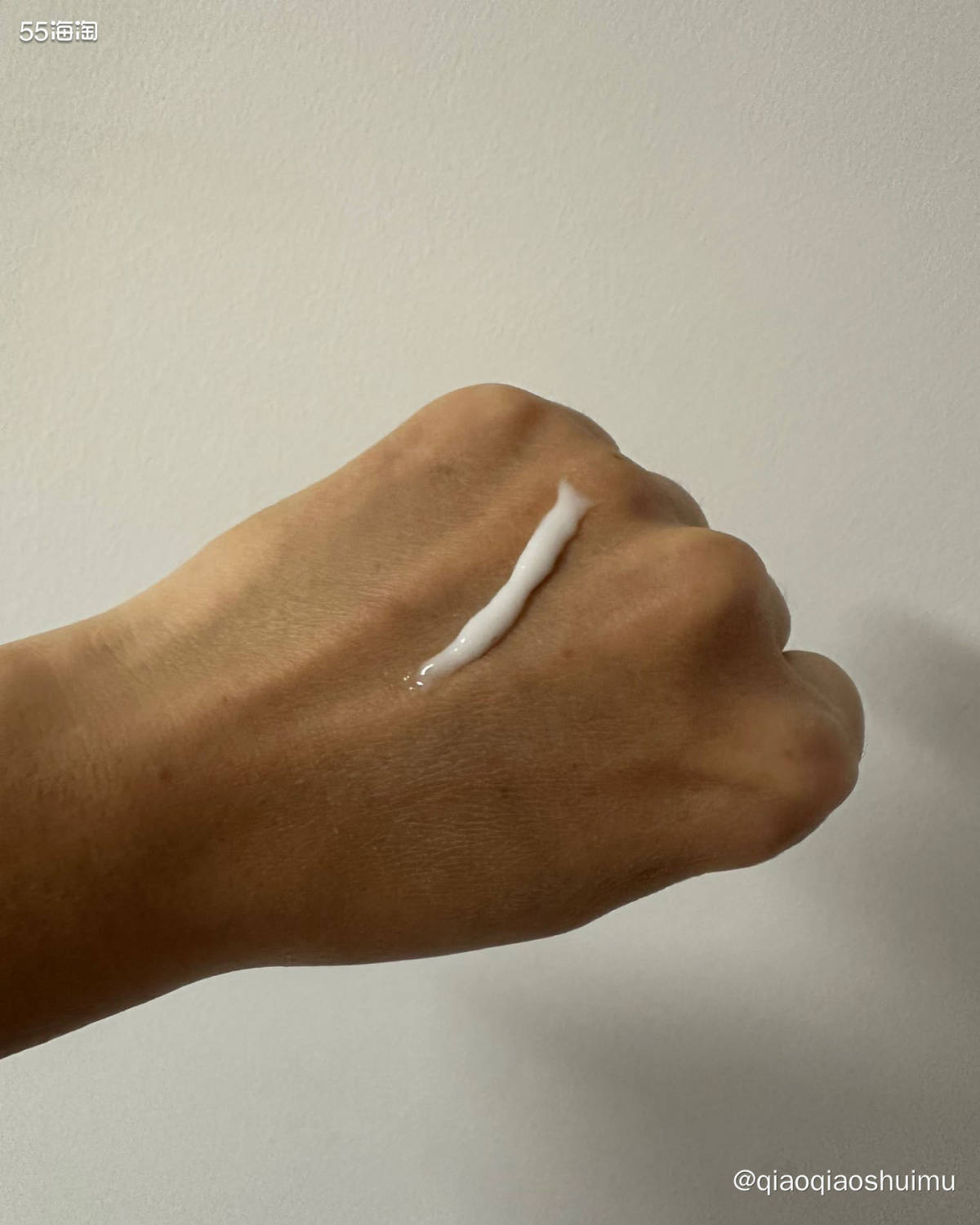 购买网站：酒店小样 购买价格：0元 个人肤质：秋冬干燥易起皮