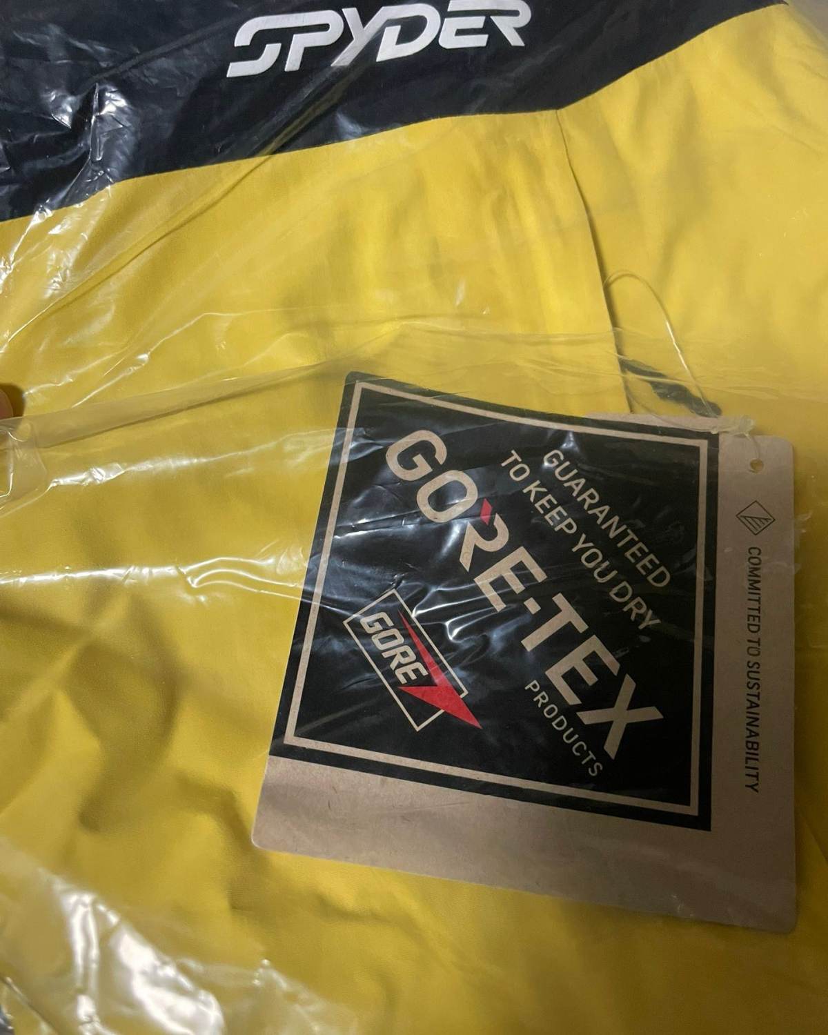 十月份backcountry冬季系列促销购入，spyder是
