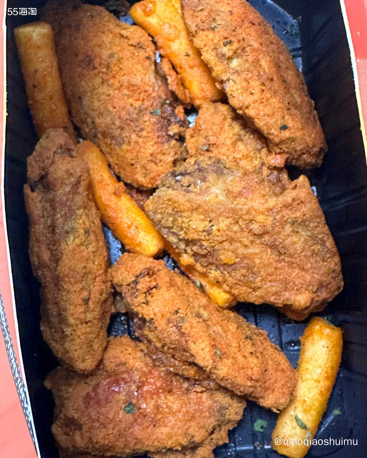 昨晚饭后还是有点馋，于是决定点份炸鸡吃。选了一家没吃过但评价
