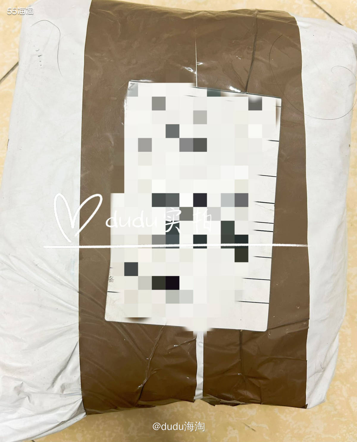 💓继续开箱crocs黑色泡芙洞洞鞋，这是女生尺码M4W6咯